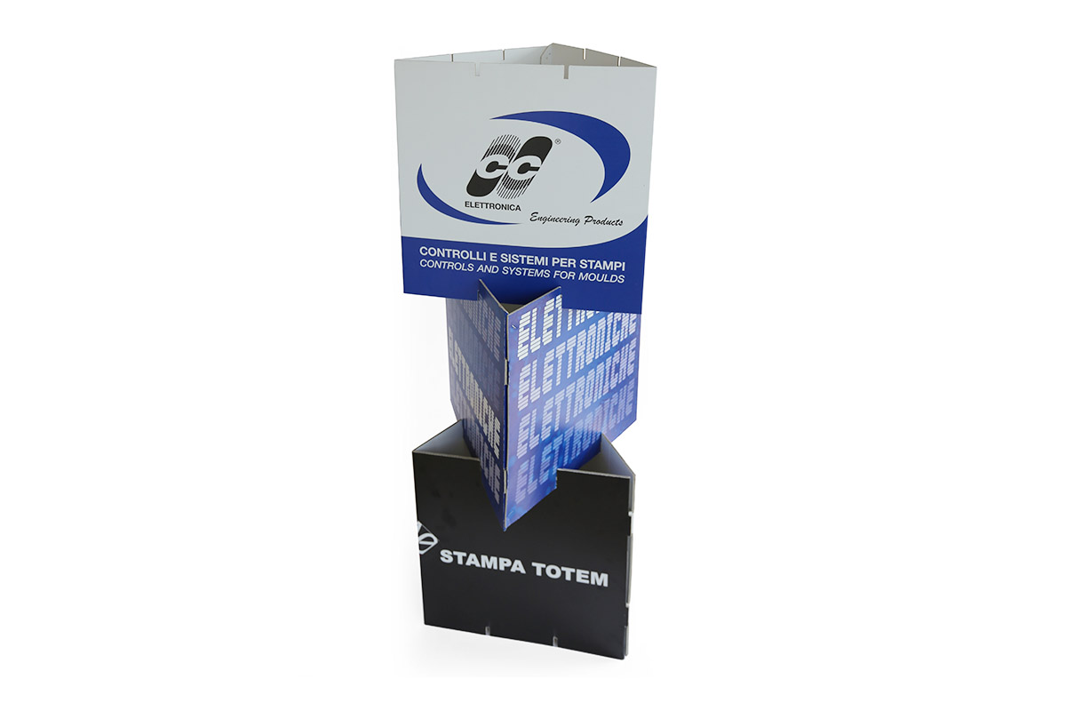 Totem triangolare