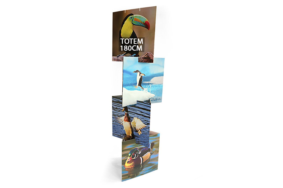 Totem triangolare